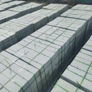 松原 芝麻白1.8公分火烧300*600地铺，清仓大甩卖