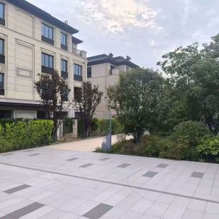 松原 芝麻白与芝麻白搭配铺装，尺寸1200*600