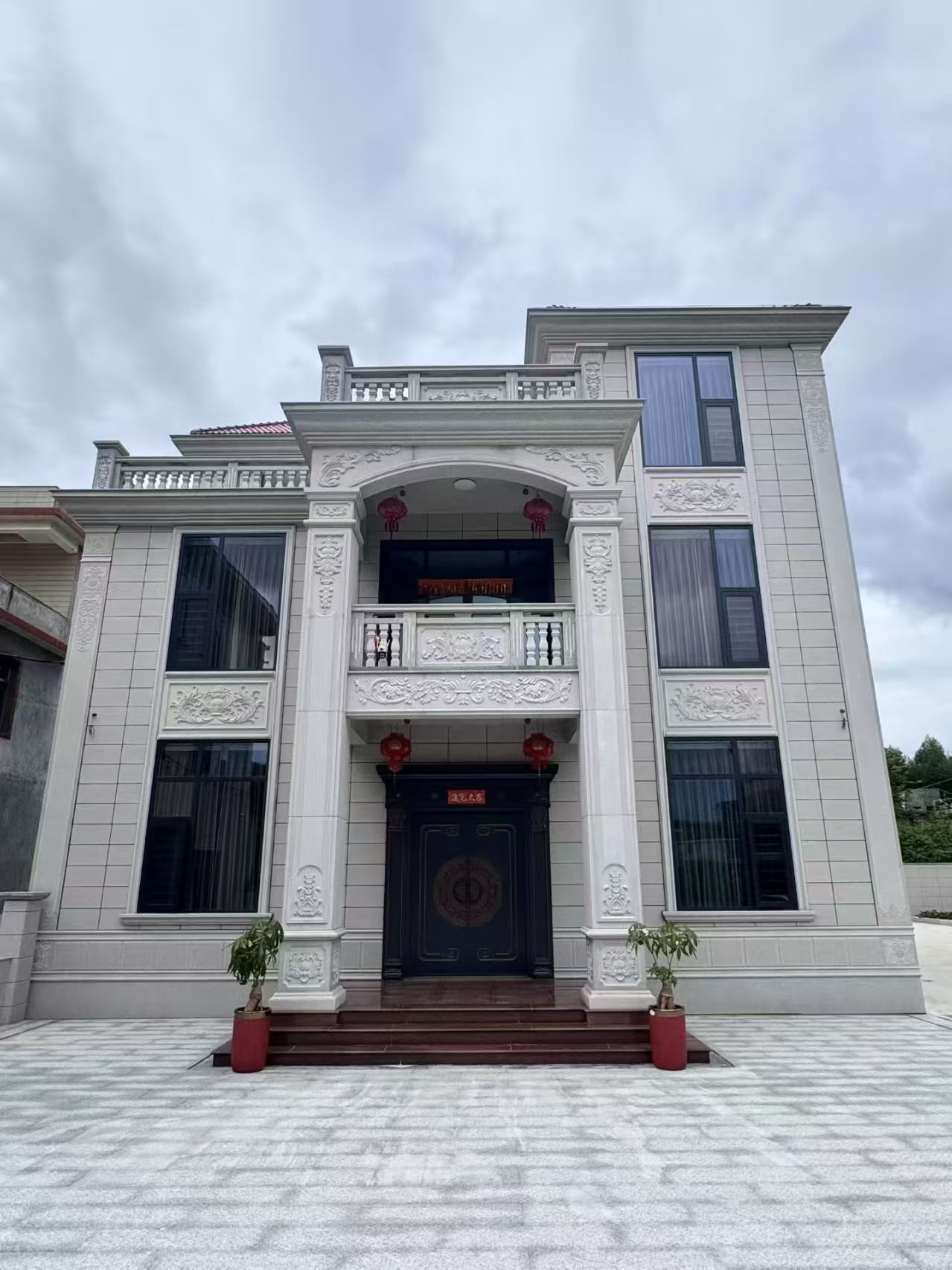 松原 芝麻白石材别墅干挂案例展示