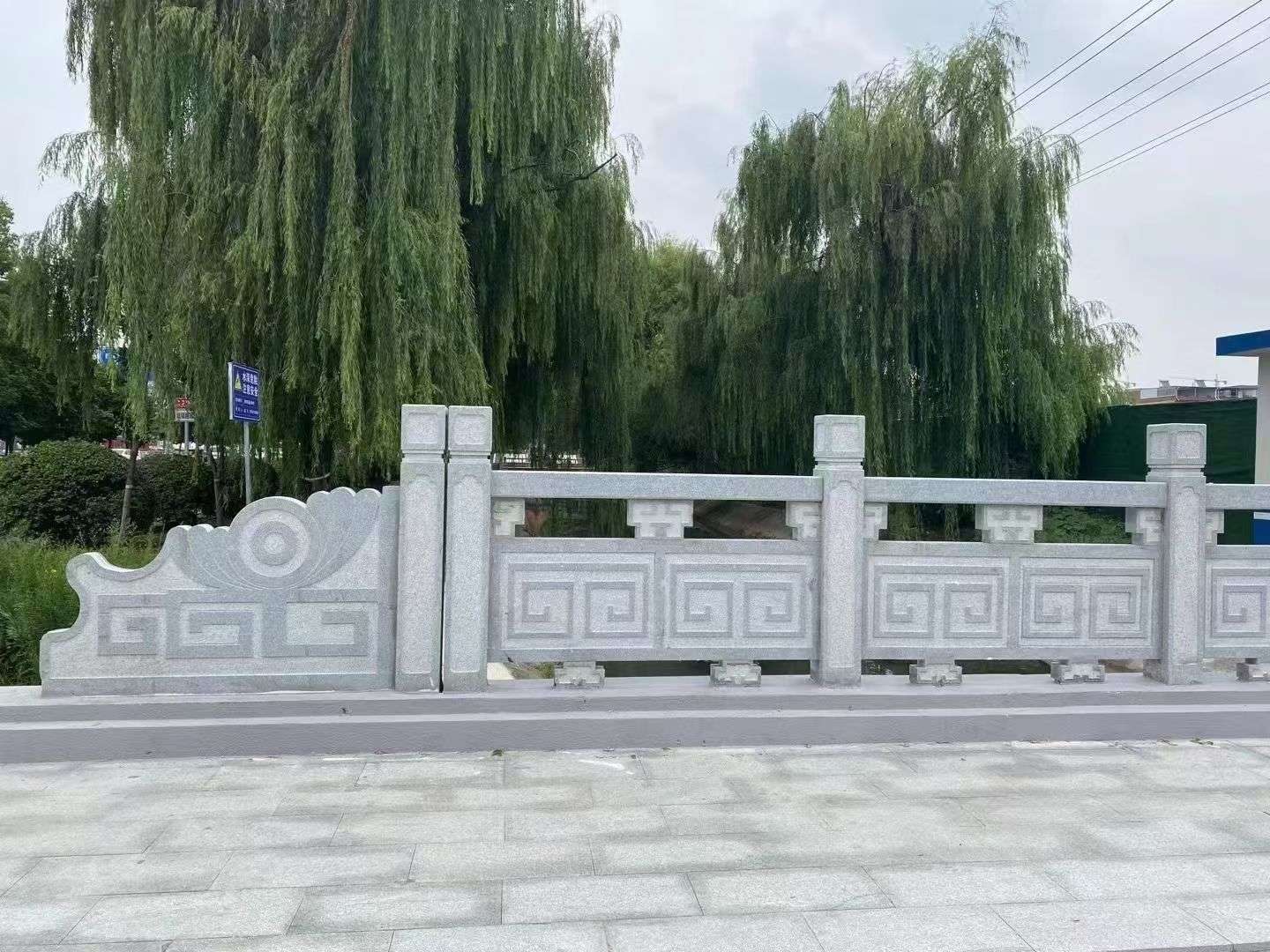 松原 芝麻灰桥栏杆、河道栏杆安装效果